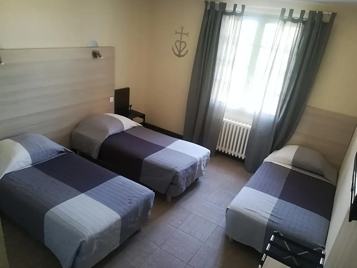 Clamador Saintes-Maries-de-la-Mer Hotel