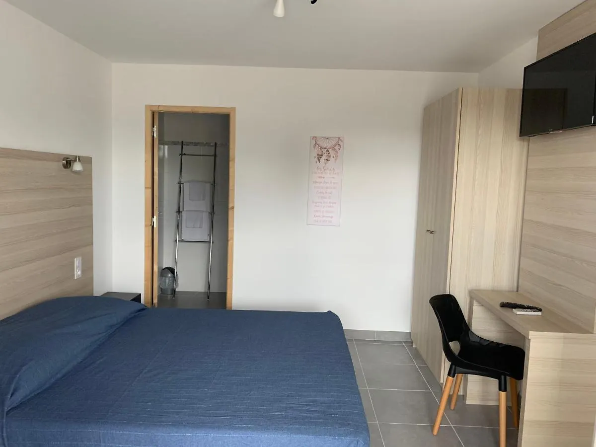 Hotel Clamador Saintes-Maries-de-La-Mer